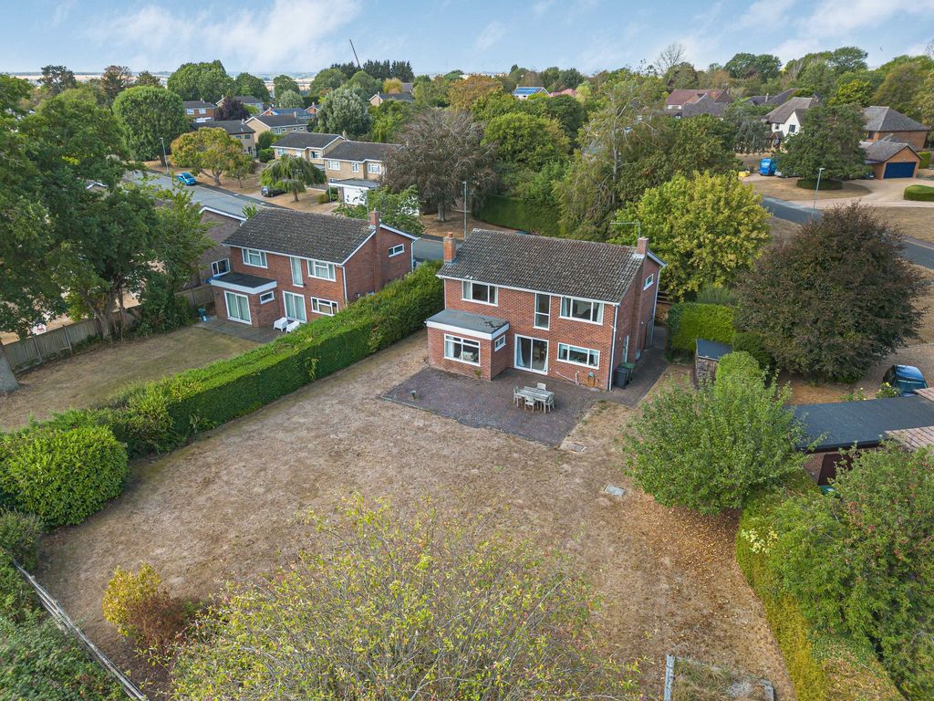 Property photo 1 of 30