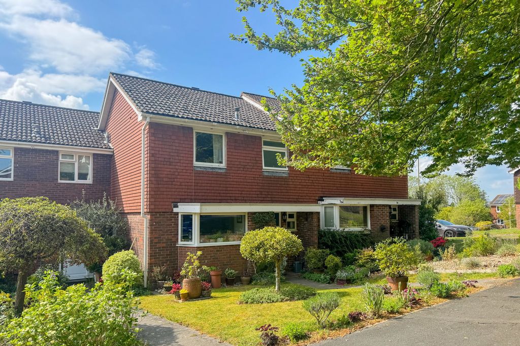 Property photo 1 of 18