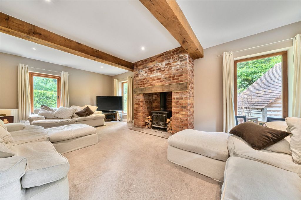 Property photo 2 of 26 Picture No. 21