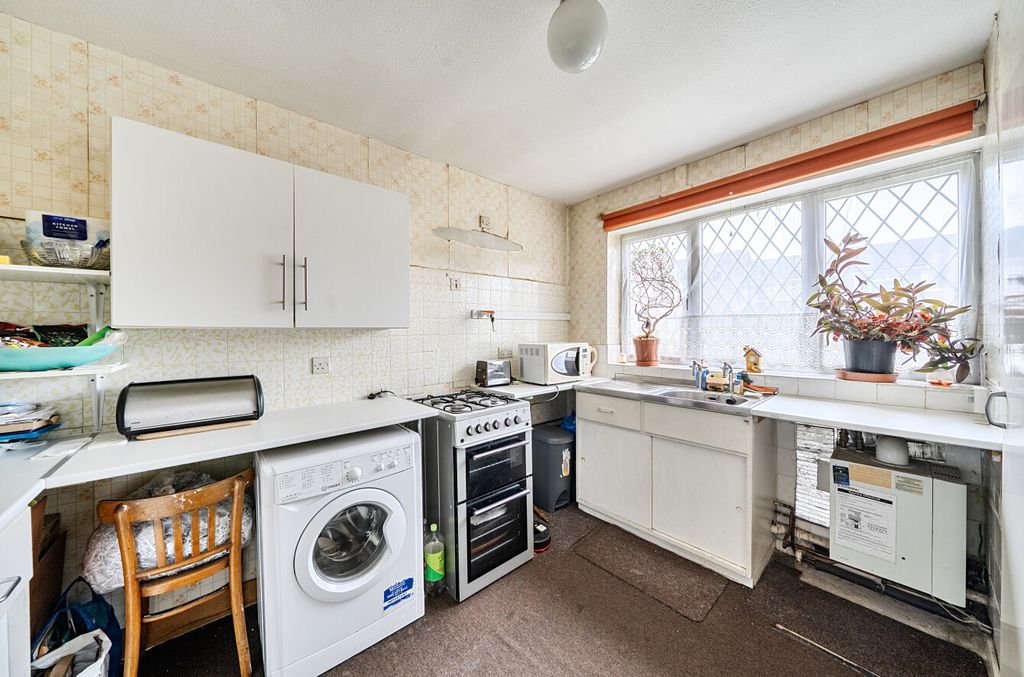 Property photo 3 of 19 1462751-15-6A0c2E...
