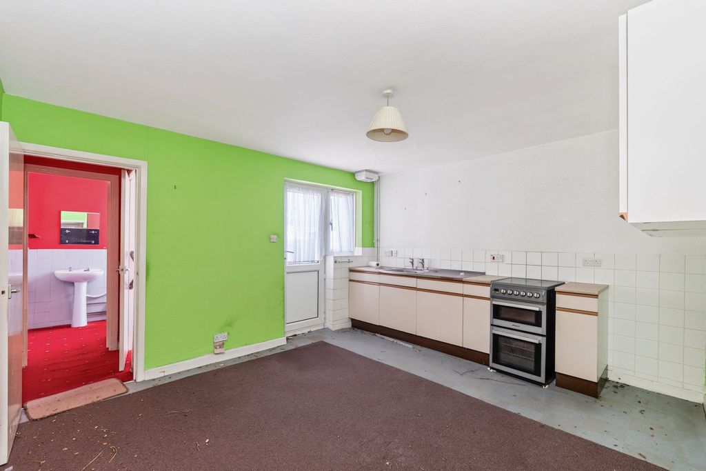 Property photo 3 of 15