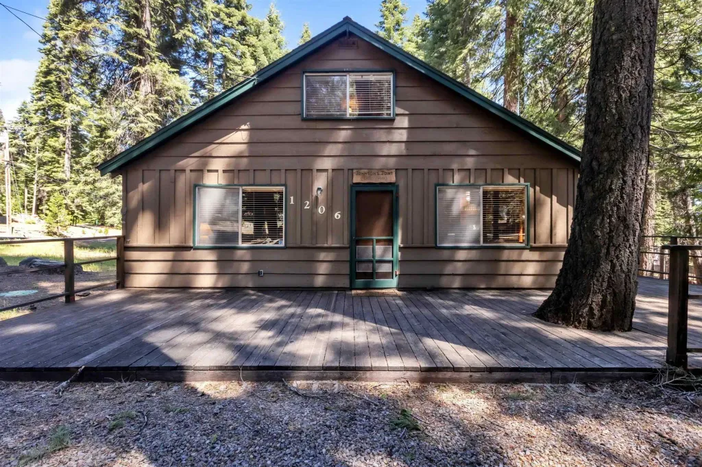 Property photo 1 of 30