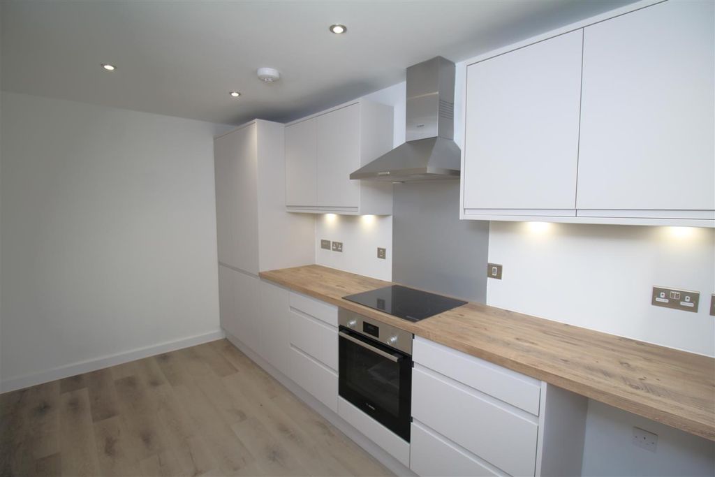 Property photo 3 of 8 Img_8220.Jpg