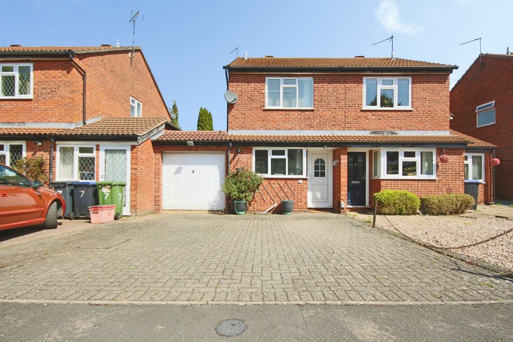 Property photo 1 of 16 Pbox-Img.Jpg