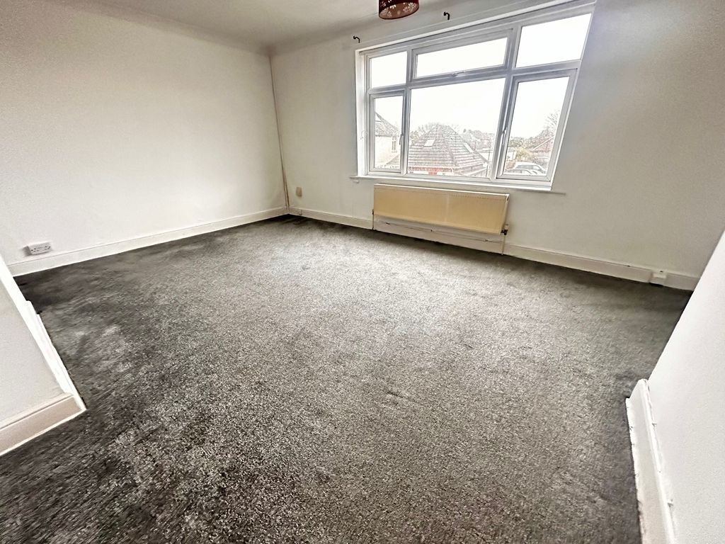 Property photo 1 of 12 Image