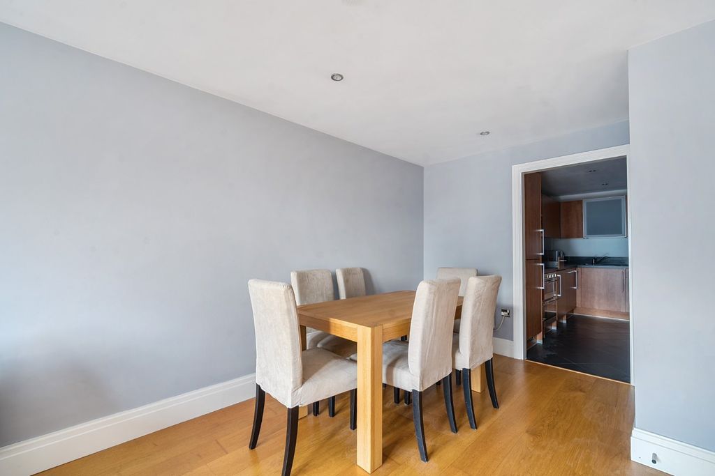 Property photo 3 of 12 Picture No. 15