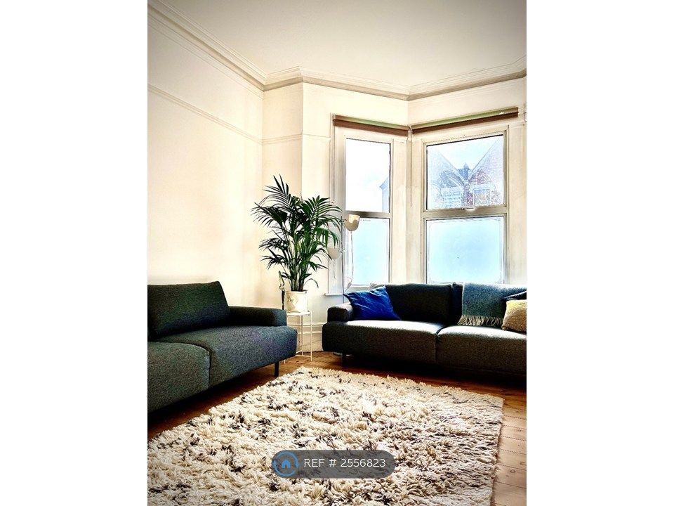 Property photo 1 of 13 Sitting Room