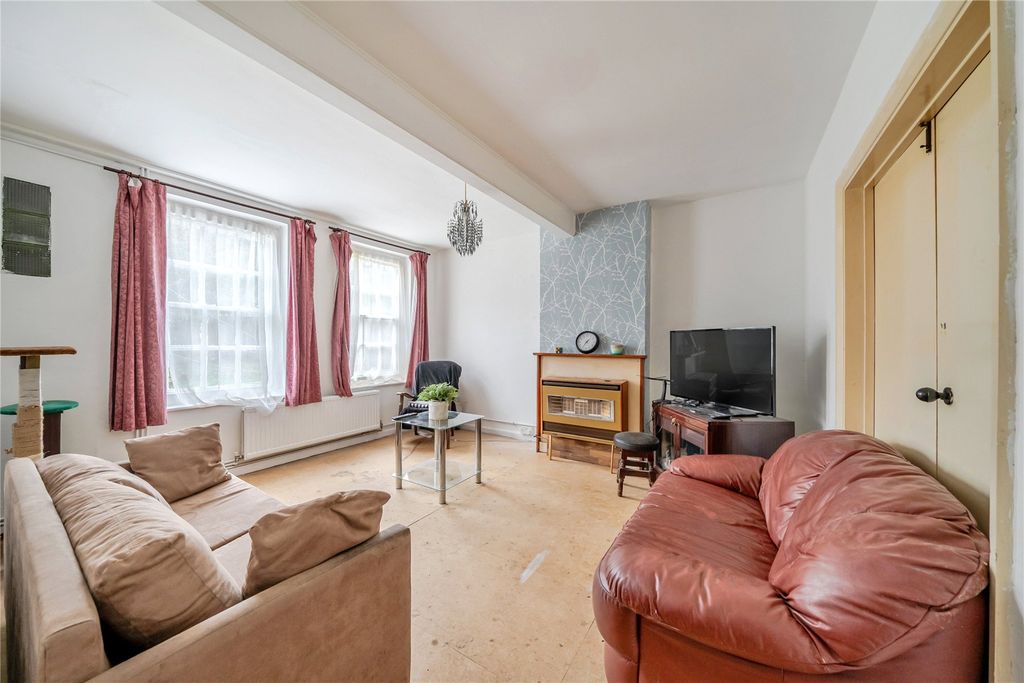 Property photo 2 of 14 Picture No. 10