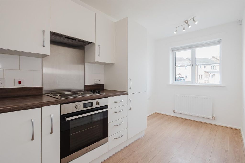 Additional image 5 of 2 bed semi-detached house to rentLakeside North, Scunthorpe DN16