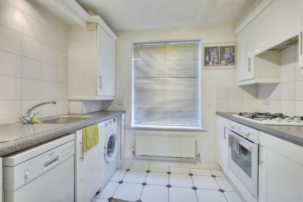Property photo 3 of 17 Image