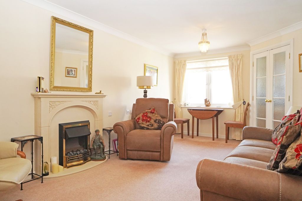 Property photo 2 of 11