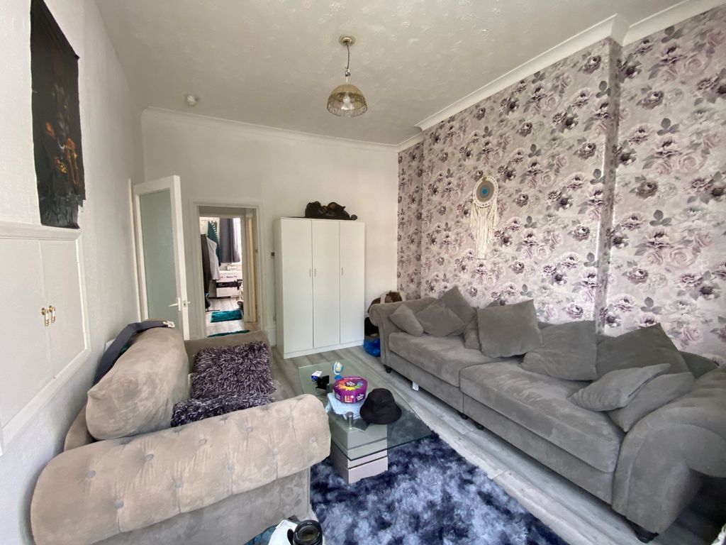 Property photo 2 of 7 Picture No. 05