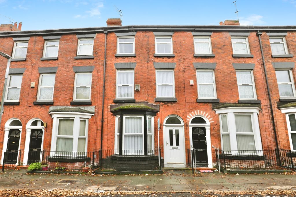 Property photo 2 of 18 2