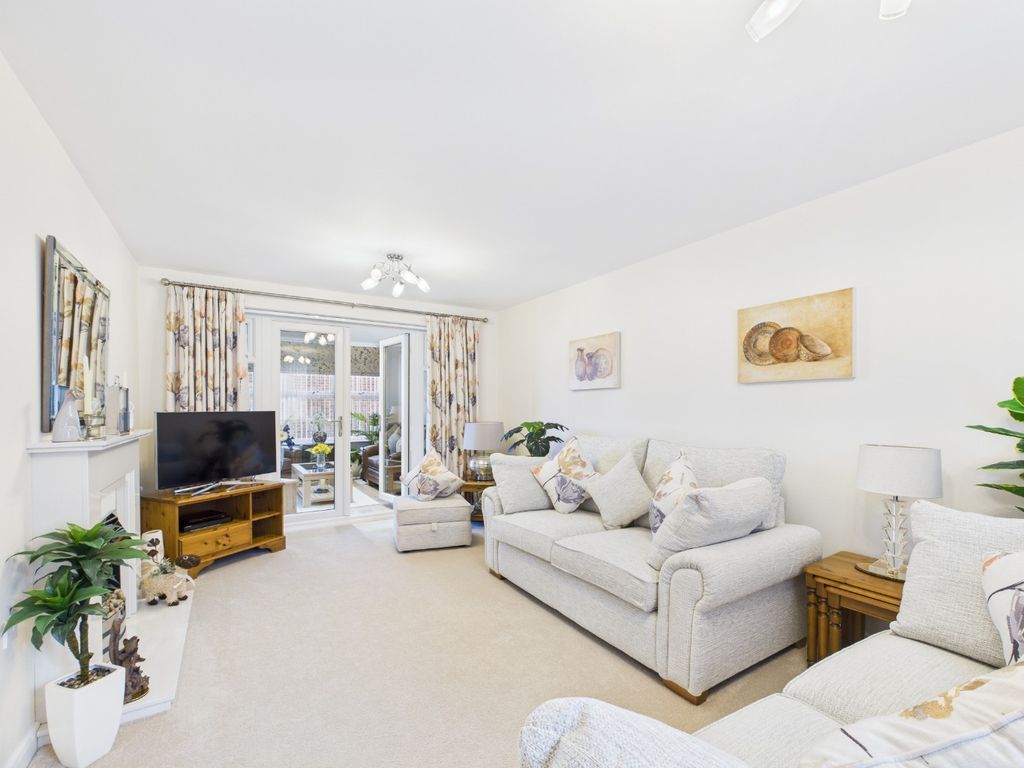 Property photo 2 of 24 4684634