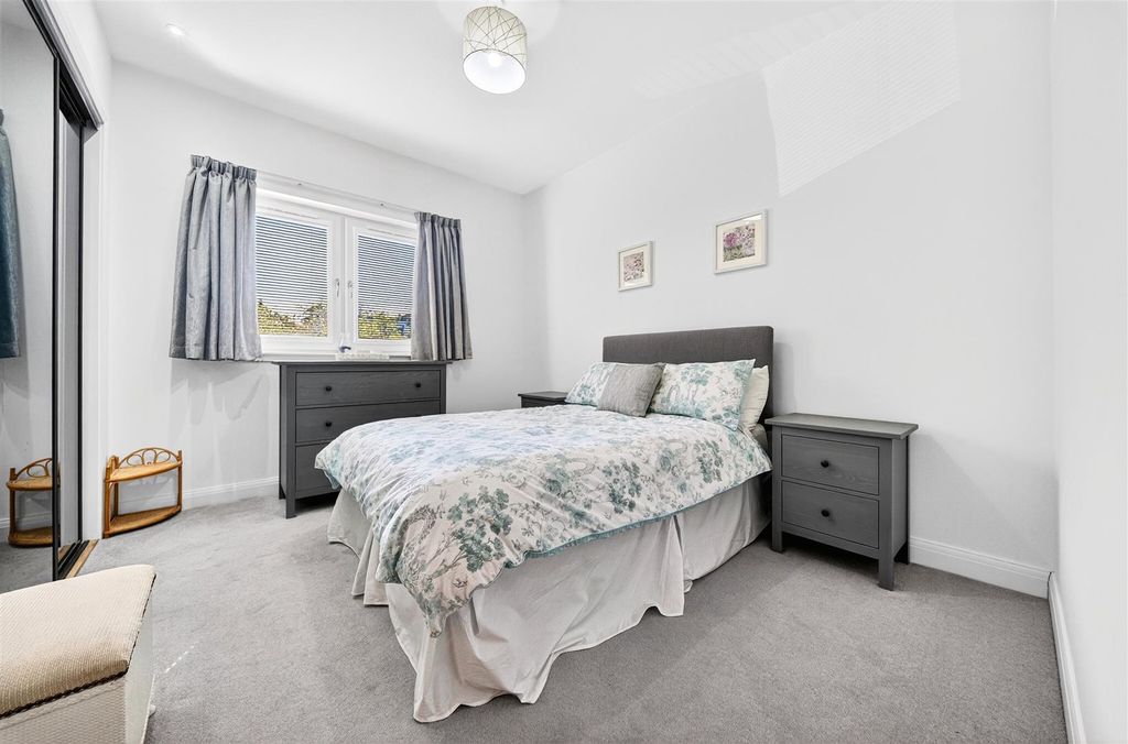 Additional image 10 of 2 bed flat for saleDrummond Hill, Inverness IV2