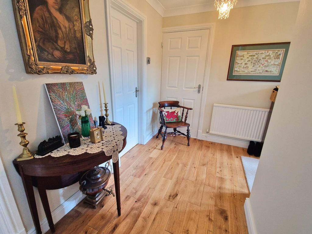 Property photo 3 of 25