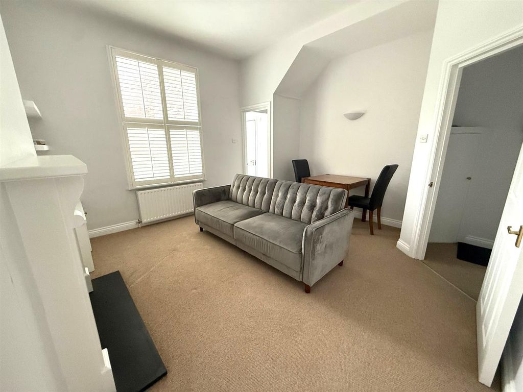 Property photo 2 of 8 Living Room.Jpg