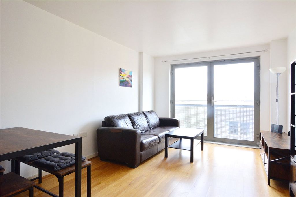 Property photo 1 of 11 Picture No. 01
