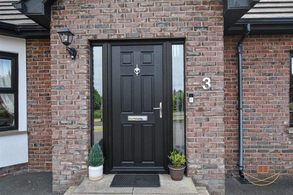 Property photo 2 of 45 Dhp-11.Jpg