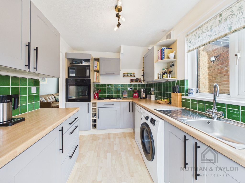 Property photo 3 of 24