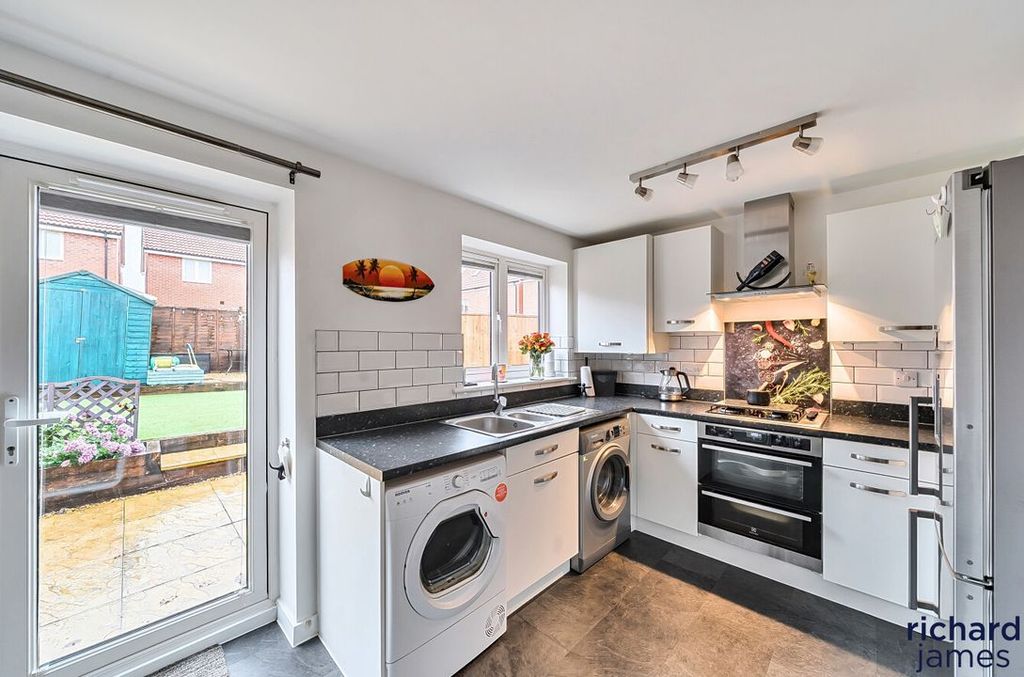 Property photo 3 of 21 16Cdcca662c7406d82c65Db61Eb8607d