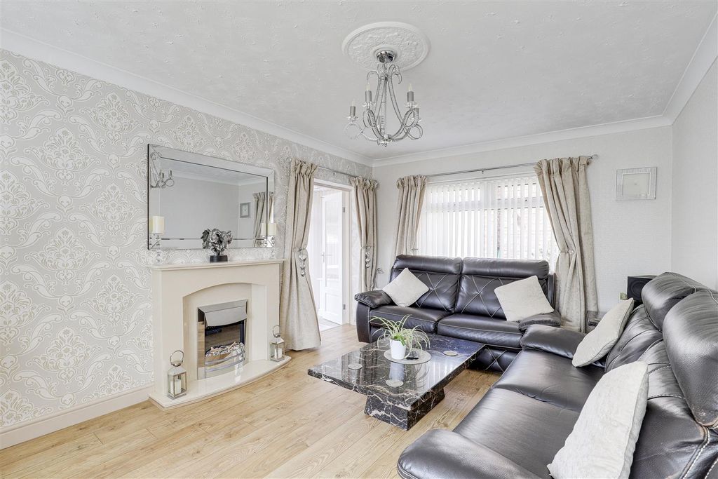 Property photo 2 of 30 3520.Jpg