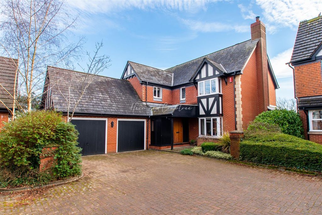 Property photo 1 of 46 Ynys Y Coed, Llandaff, Herncrabtree (27).Jpg