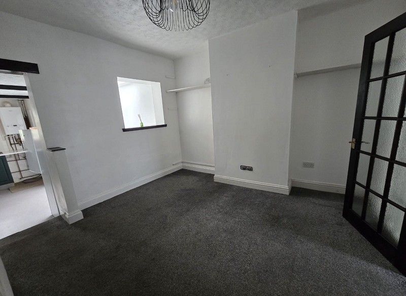 Property photo 3 of 9 Dining Room