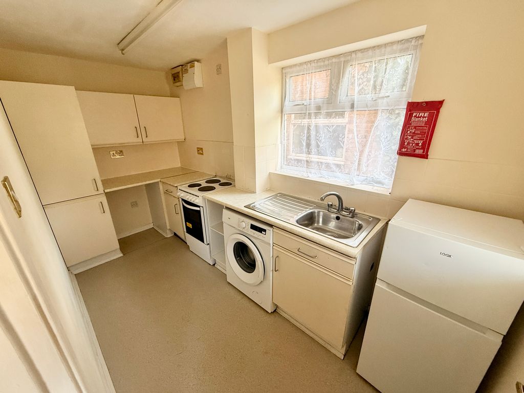 Property photo 2 of 8 Image