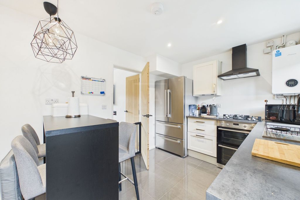 Property photo 3 of 14 Kitchen Diner
