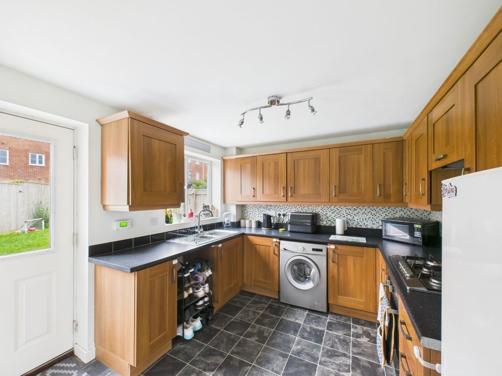 Property photo 3 of 21 4741527