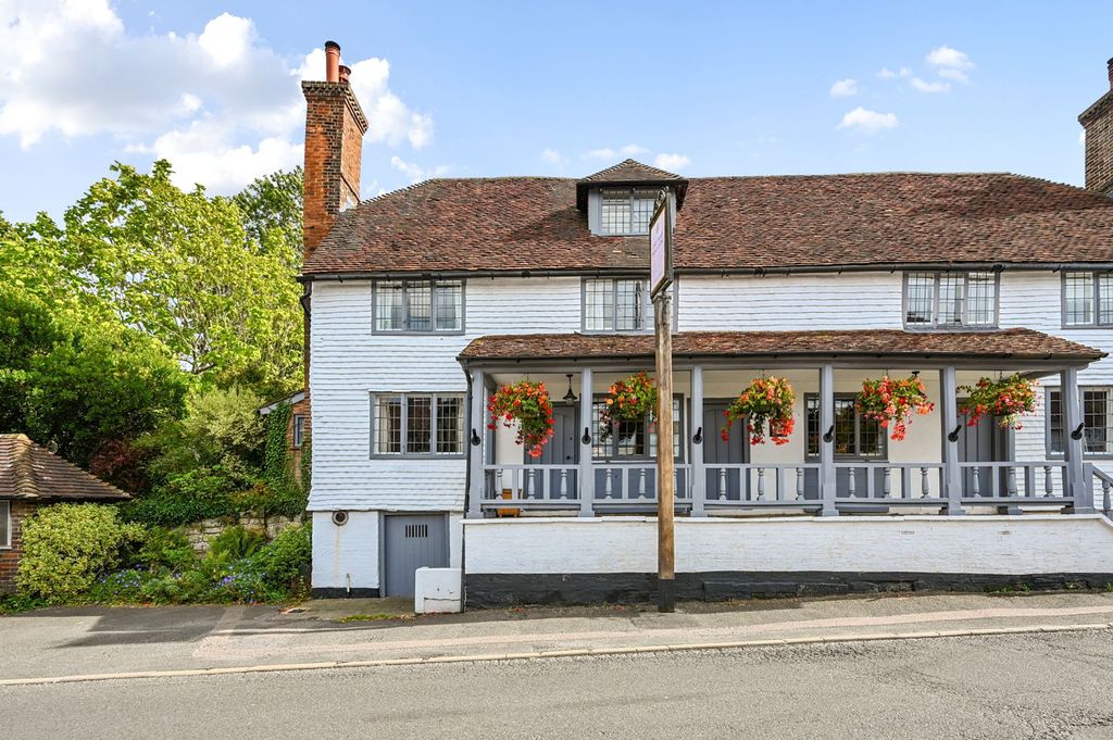 Property photo 1 of 23