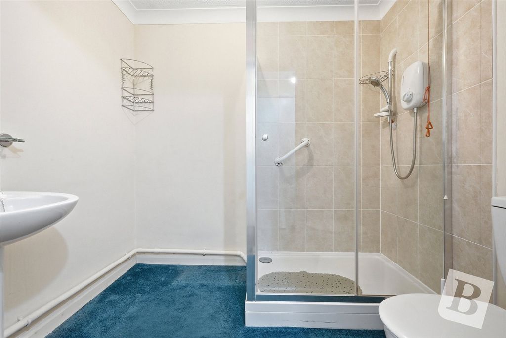 Property photo 3 of 22 Shower Room