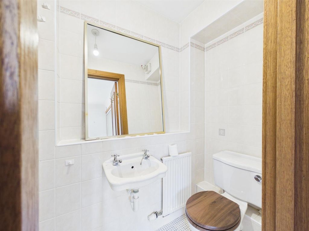 Additional image 9 of 2 bed flat for sale11 Riverview Park, Dundee Road, Perth PH2