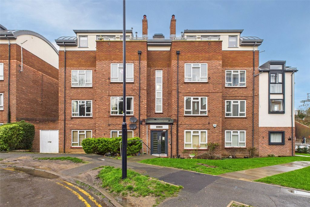 Property photo 1 of 8 Picture No. 16