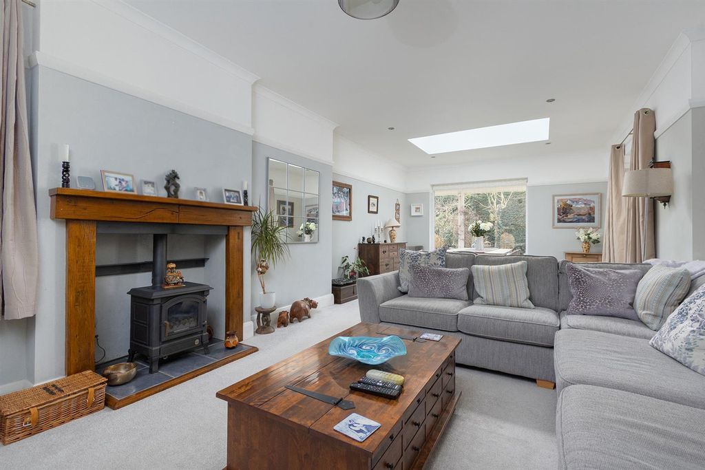 Property photo 3 of 40 Living Area