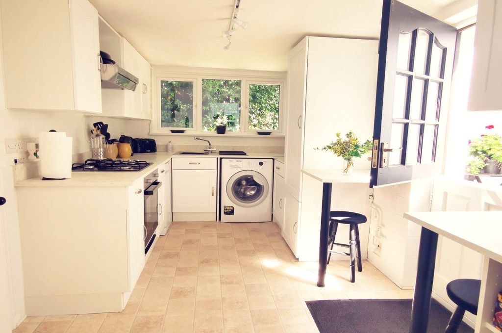 Property photo 3 of 6 4761792