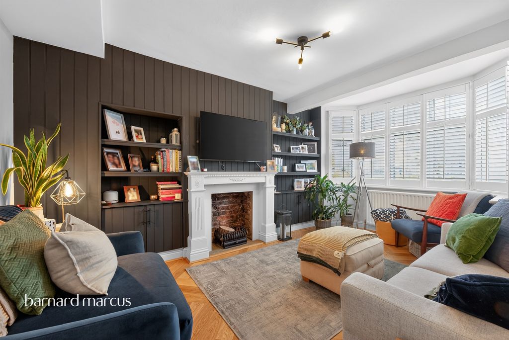 Property photo 2 of 14