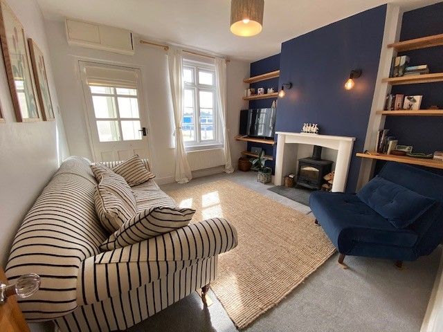 Property photo 2 of 9