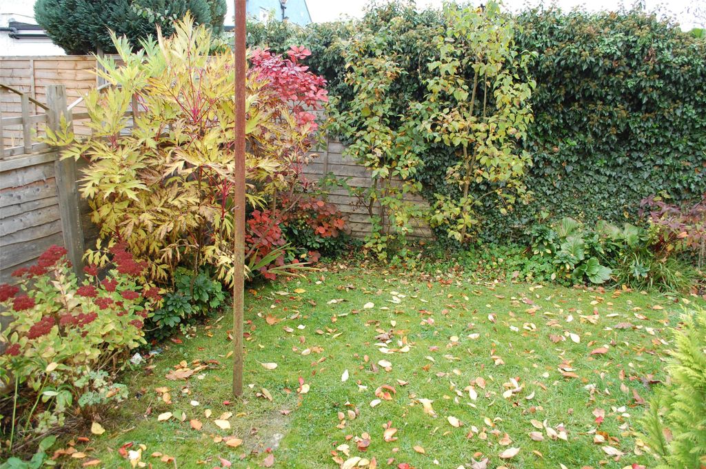 Property photo 2 of 6 Garden Aspect 3