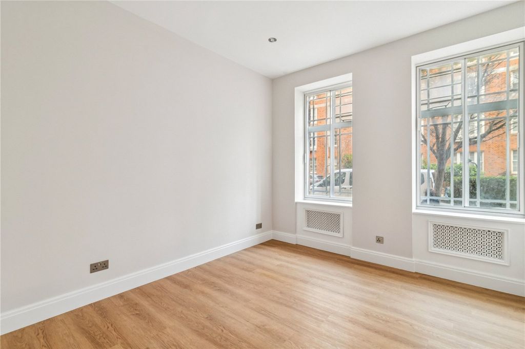 Property photo 3 of 7 Picture No. 21