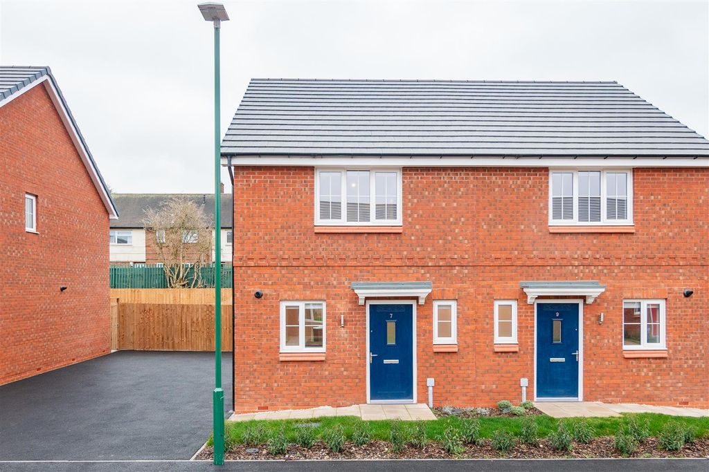 Property photo 1 of 12 Arun.Jpg