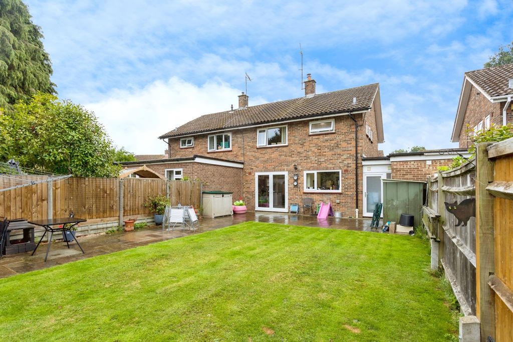Property photo 2 of 17 Photo
