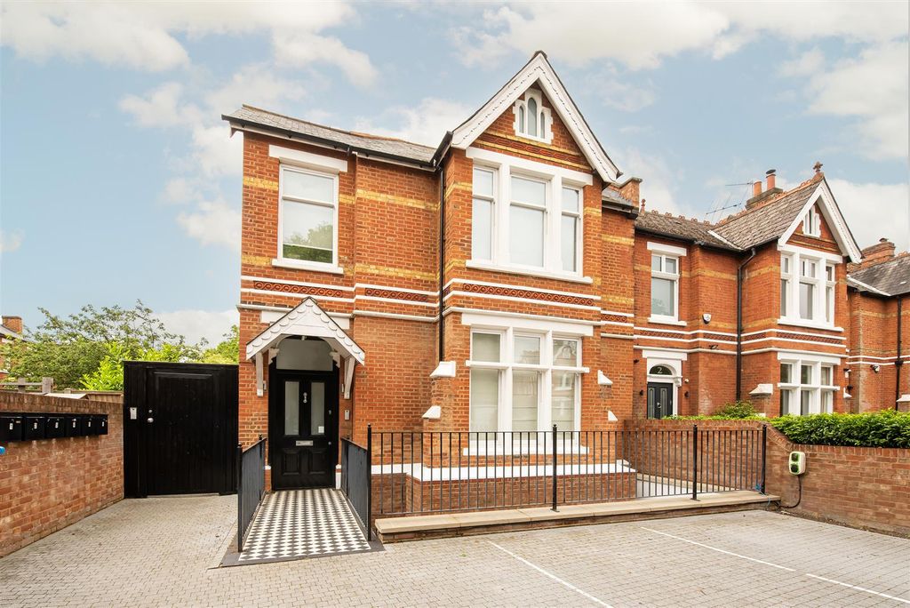 Property photo 1 of 27 Helliwell &amp; Co