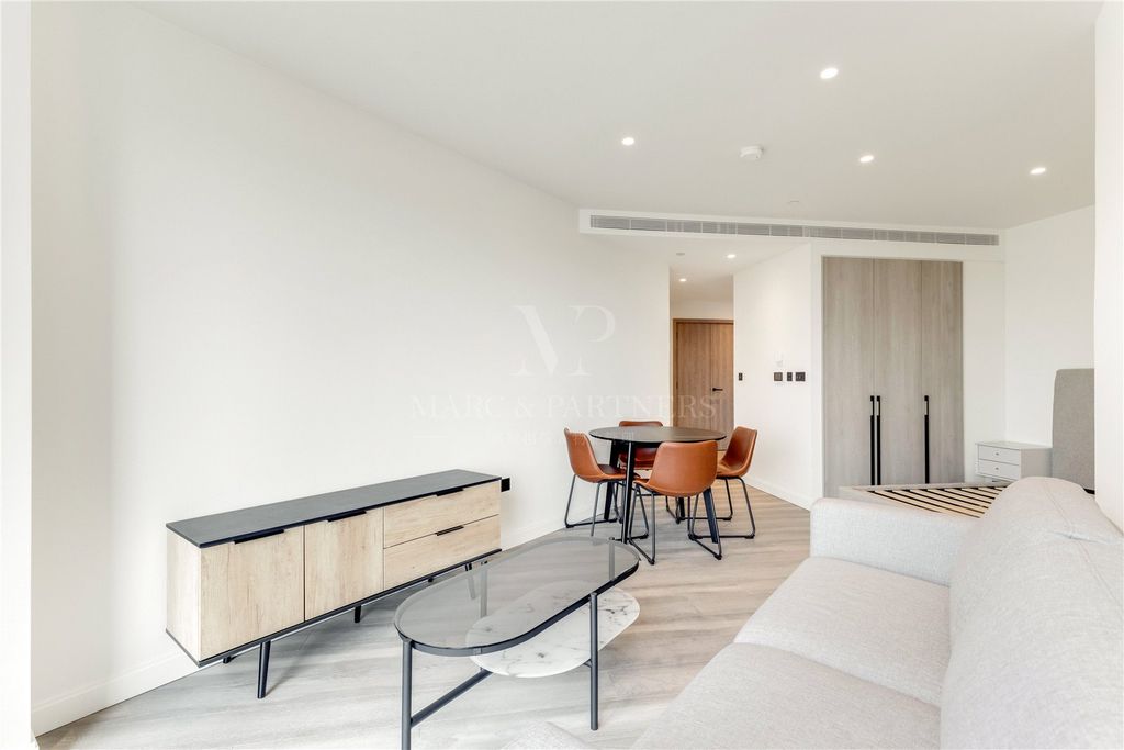 Property photo 1 of 10 Picture No. 02