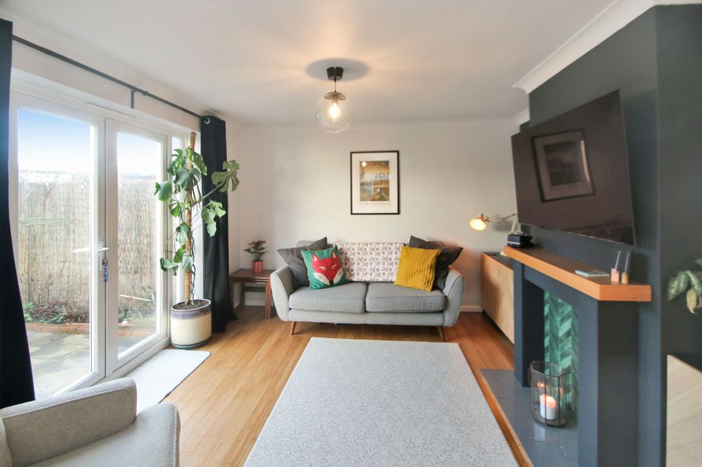 Property photo 2 of 15