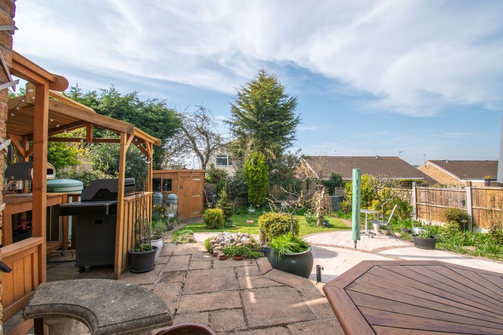 Property photo 1 of 19