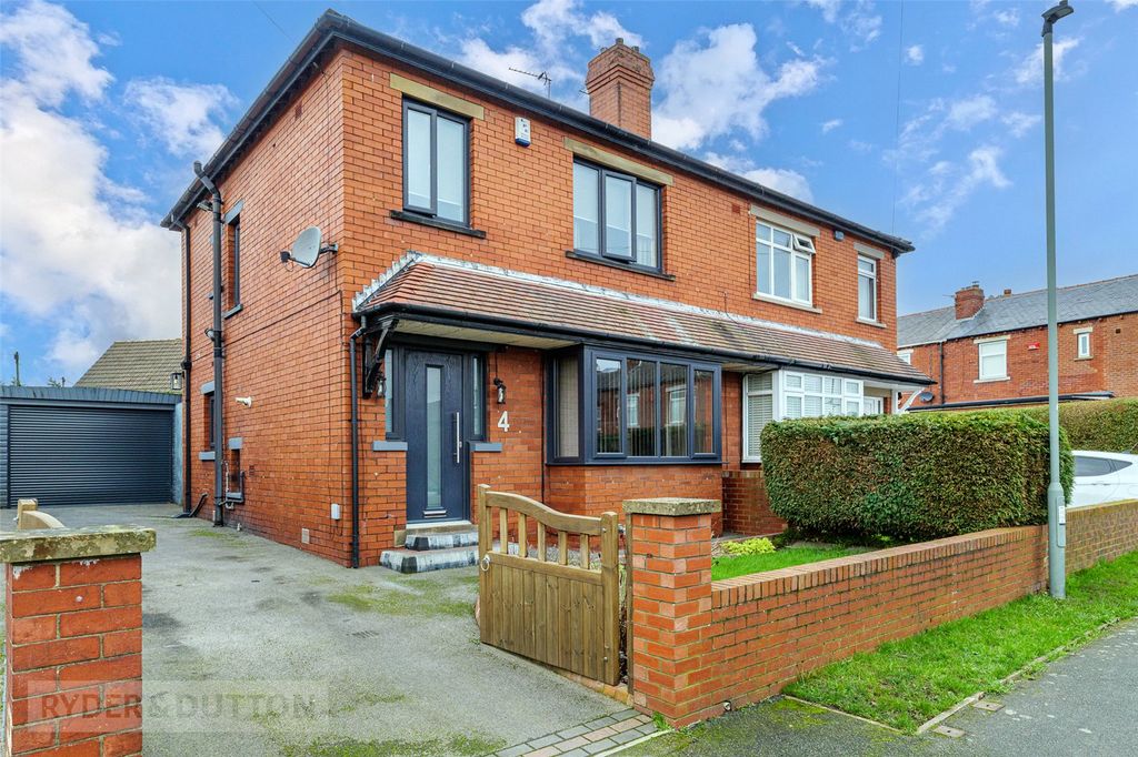 Property photo 1 of 22 Front