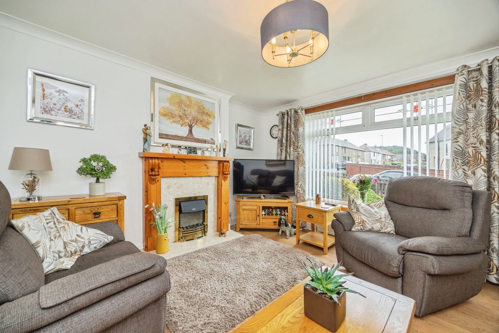 Property photo 3 of 17 2W8A9995