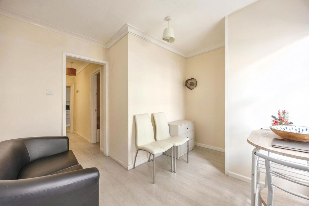 Property photo 2 of 13 Pbox-Img.Jpg